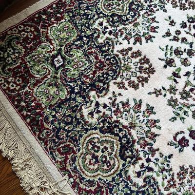 BEIGE AREA RUG BLUE GREEN WINE ACCENTS 114"X73"
