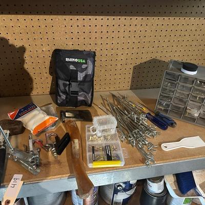MISC TOOLS, SM SLEDGEHAMMER, HATCHET, FOLDING SMALL SHOVEL, SCREWDRIVERS, PEG BRACKETS, PICTURE HANGING & MORE!