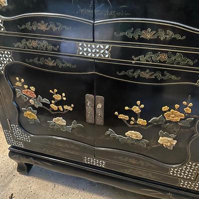 BLACK LAQUER ASIAN ENTERTAINMEBNT CABINET 36X20X56