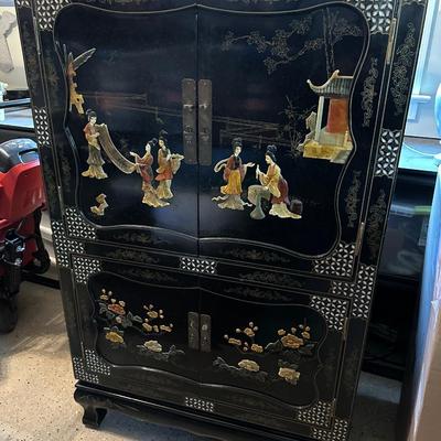 BLACK LAQUER ASIAN ENTERTAINMEBNT CABINET 36X20X56