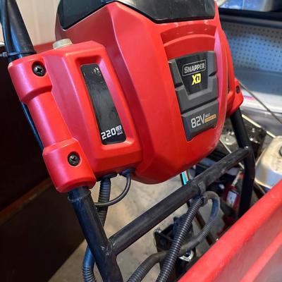 SNAPPER XD 82V SELF PROPELLED UTILITY CART