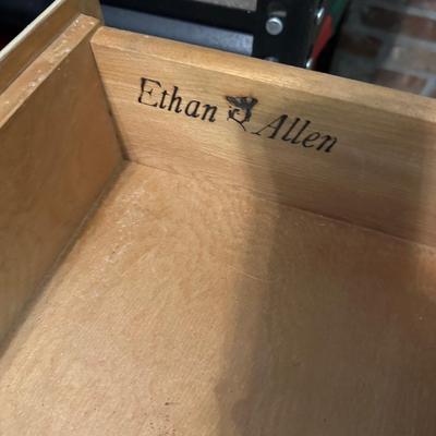 ETHAN ALLEN DESK WITH CHAIR 41X18.5X30