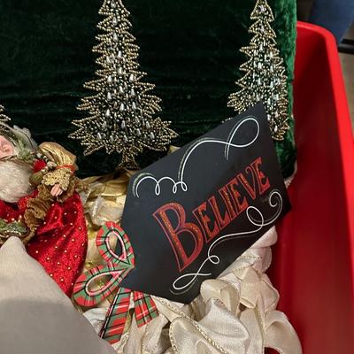 CHRISTMAS PILLOWS, BOWS AND ELVES AS PICTURED