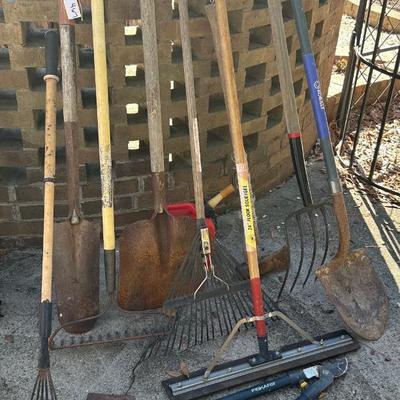 GARDEN TOOLS AS PICTURED