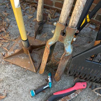 GARDEN TOOLS AS PICTURED