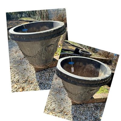 PAIR CEMENT PANTERS