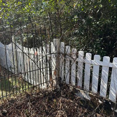 GARDEN TRELLIS