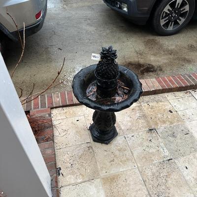 Pineapple hospitality bird bath