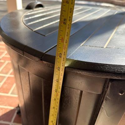 SPLIT LID ICE CHEST