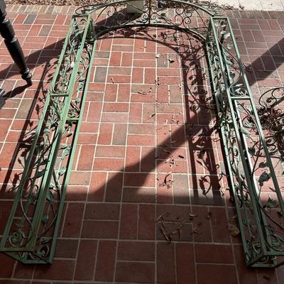 arch top arbor