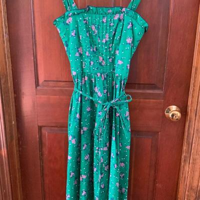 Lot of 3 pieces Vintage Clothing Navy and Greens