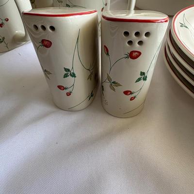Epoch Strawberry Time China Set (B3-ES)