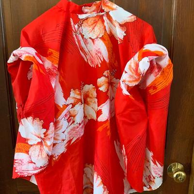 Brightly colored Blouse made in Hawaii. No size