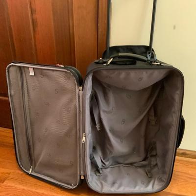 Lot of 3 Piece Skyway Luggage on Wheels