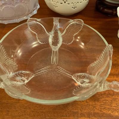 Lot of vintage Bowls including a Jeanette 1950’s Pheasant Bird Footed Bowl