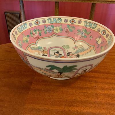 Antique Chinese Qing Dynasty CA 1050 Deep Famille Rose Bowl Figural & Flowers
