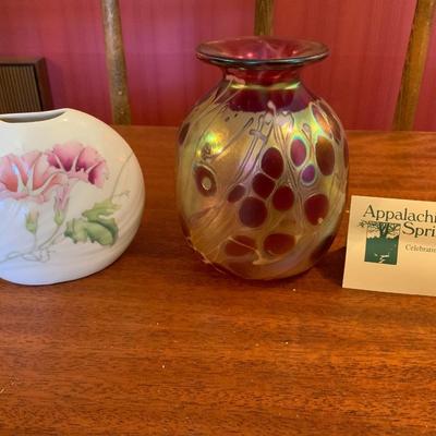 Lot of 2 Vintage Vases. 1 Vase Signed by Rick Hunter