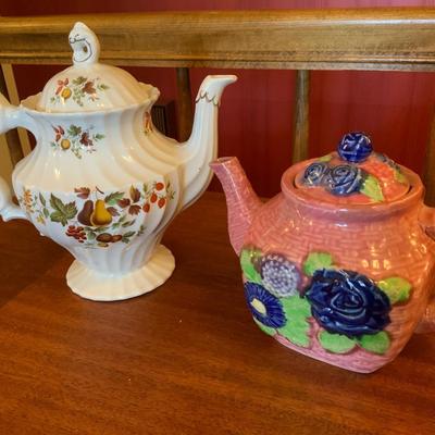 Lot of Vintage Teapots including 1 by Myott Harvest Pattern, England
