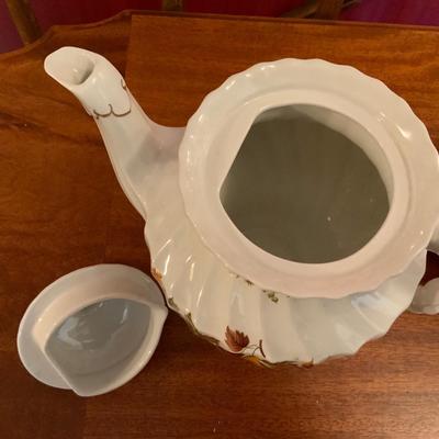 Lot of Vintage Teapots including 1 by Myott Harvest Pattern, England