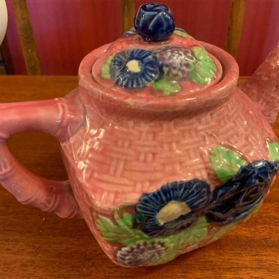 Lot of Vintage Teapots including 1 by Myott Harvest Pattern, England