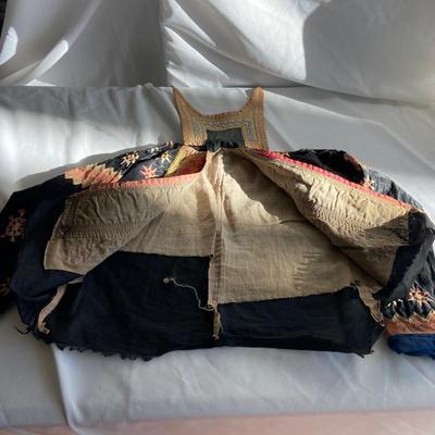 Thai Textiles and More (B3-BM)