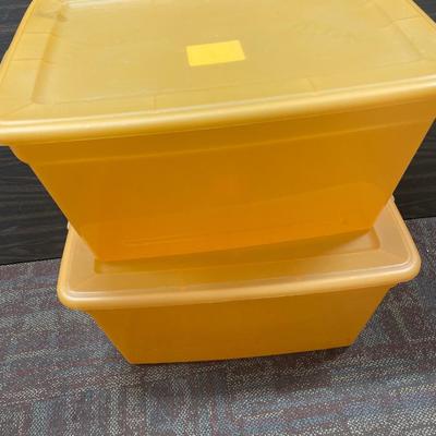 2 orange totes
