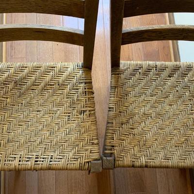 Lot of 2 matching vintage chairs
