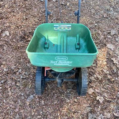 ‘Scotts’ Spreaders and Grass Seed (SB-BM)