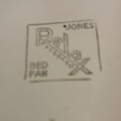 Vintage Jones Relax Bed Pan