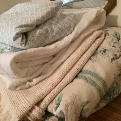 Twin bedding set w/o pillowcase