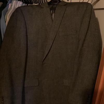 Men's lot with Silk blazer, 41"W pants, etc Large size