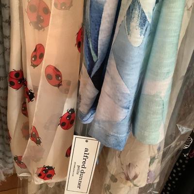 Ladies lot NWT Alfred Dunner, scarves