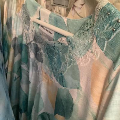 Ladies lot NWT Alfred Dunner, scarves