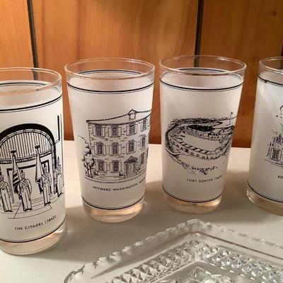 Charleston 8 glasses, relish lot