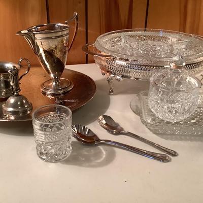 footed server, cream & sugar lot