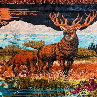 Elk and Mountains Velvet Tapestry (B3-DZ)