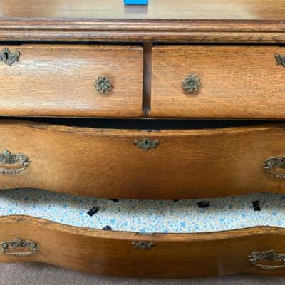 Antique Vintage Tiger Oak Victorian Dresser w/ Swivel Mirror