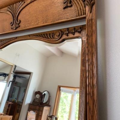 Antique Vintage Tiger Oak Victorian Dresser w/ Swivel Mirror