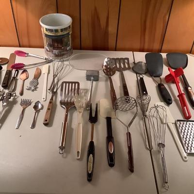 Utensils lot
