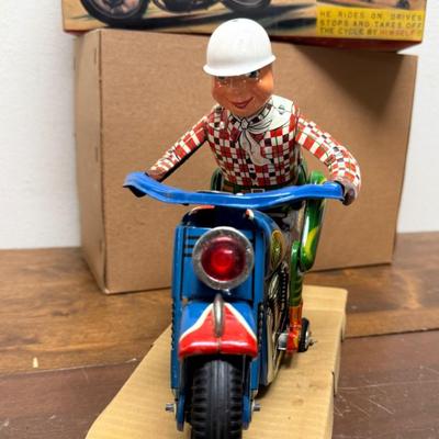 Vintage 1950's World Champion Motorcycle NEW CONDITION with original box Japanese Battery Operated Toy RARE