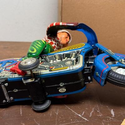 Vintage 1950's World Champion Motorcycle NEW CONDITION with original box Japanese Battery Operated Toy RARE