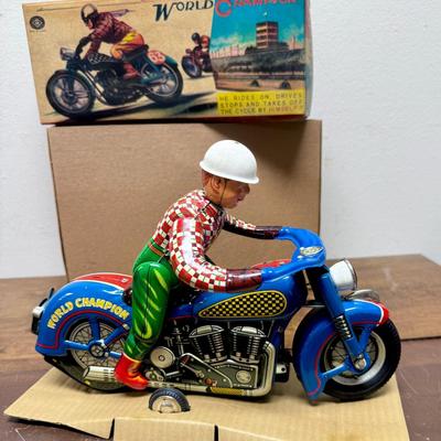 Vintage 1950's World Champion Motorcycle NEW CONDITION with original box Japanese Battery Operated Toy RARE