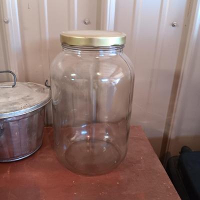 MISC VINTAGE HOUSEHOLD ITEMS