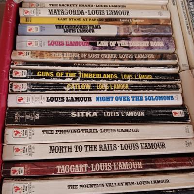 LOUIS L'AMOUR SOFTBACK NOVELS (1)
