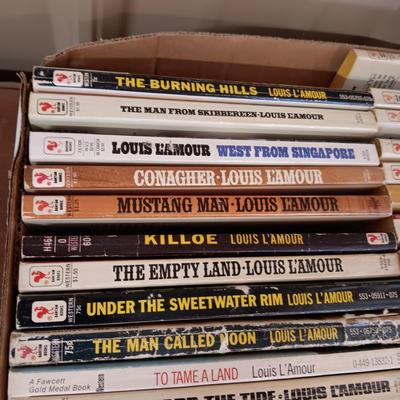 LOUIS L'AMOUR SOFTBACK NOVELS (2)