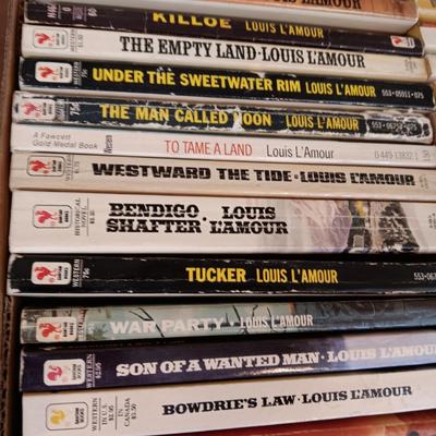 LOUIS L'AMOUR SOFTBACK NOVELS (2)