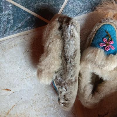 CHILD'S FUR AND LEATHER MOCCASINS, BEADED NECKLACE AND PEN, DREAM CATCHER AND BRASS BOWL