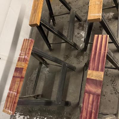 Folding sawhorses