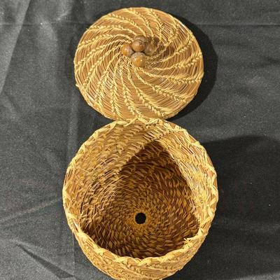 Handmade Miniature Baskets and Carved Wood Crafts