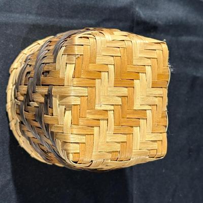 Handmade Miniature Baskets and Carved Wood Crafts